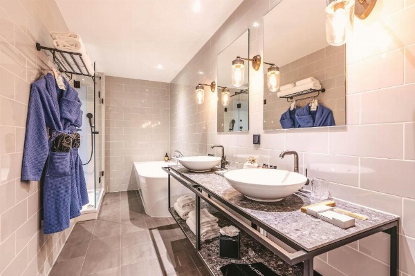 Four Elements Hotel image 11