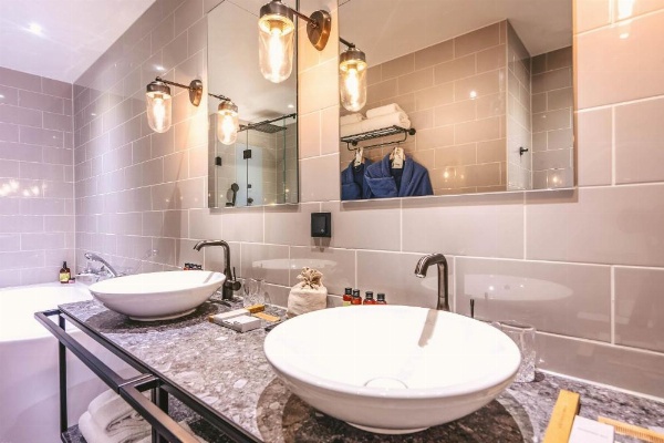 Four Elements Hotel image 13